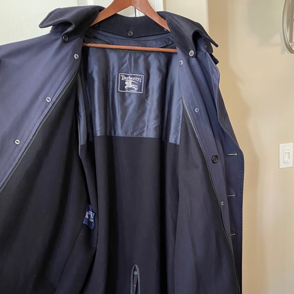 Mens Burberry Navy Trench Jacket with wool inner coat - Picture 2 of 15